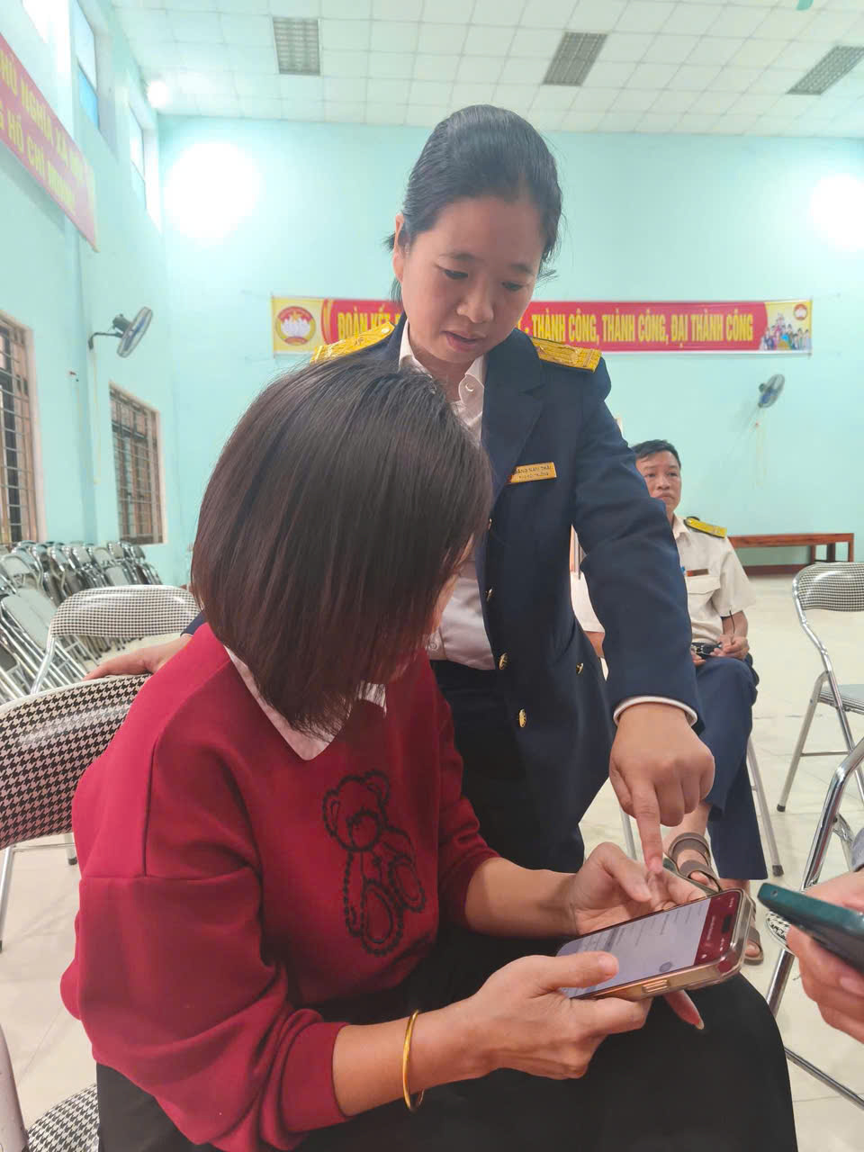 Anh-tin-bai